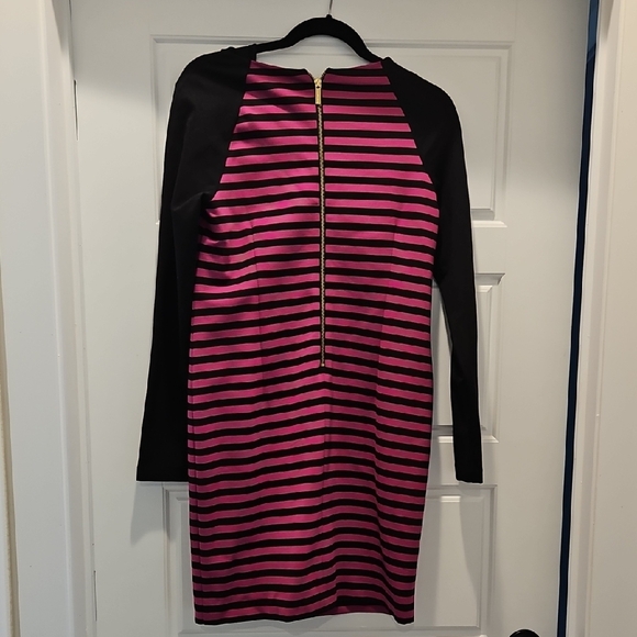 Michael Kors Fuchsia and Black Long Sleeve Dress - Picture 4 of 6